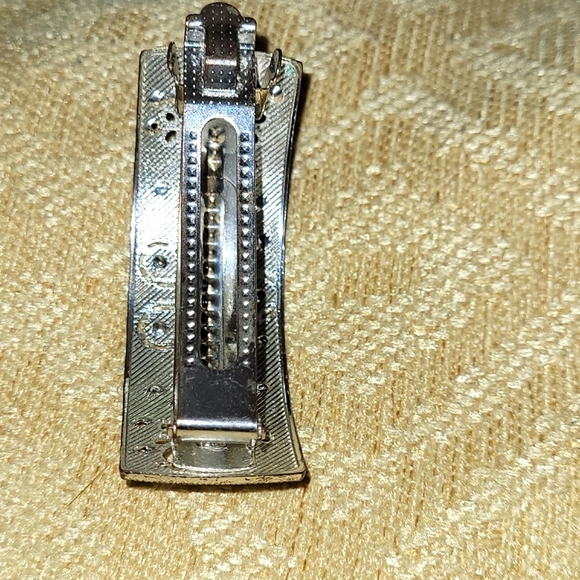 Soft yellow silver, rhinestone studded hair barrette - Picture 4 of 5